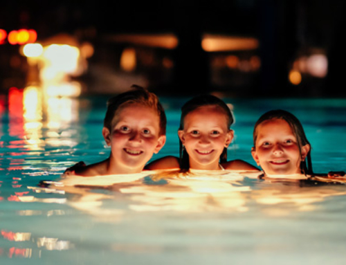 Choosing the best lighting for your outdoor swimming pool